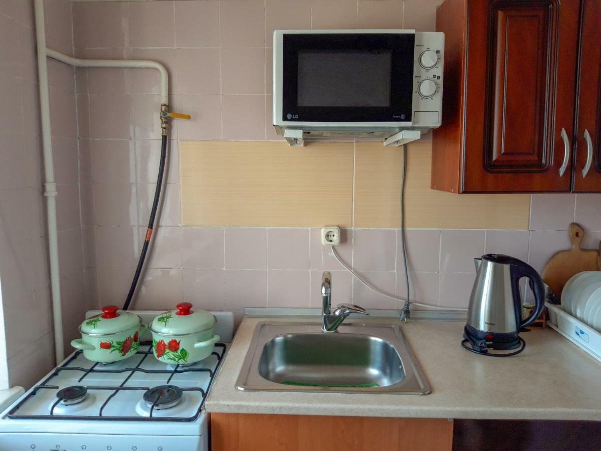 Apartment On Livoberezna Metro Station كييف المظهر الخارجي الصورة